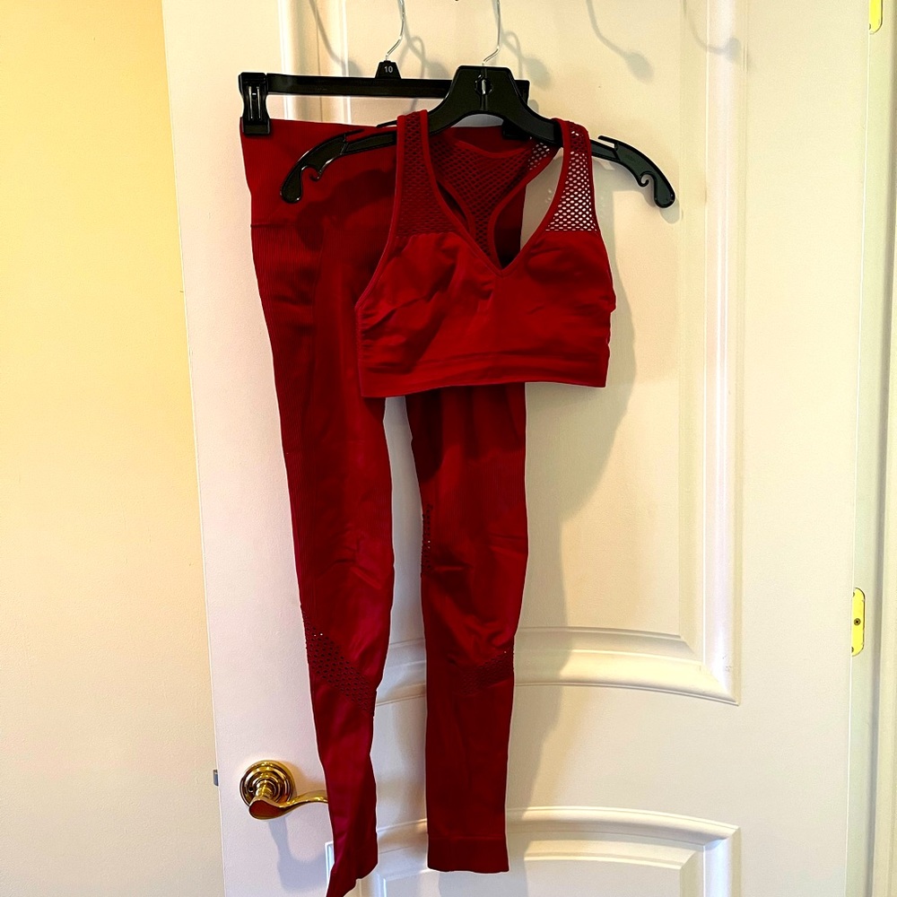 Alala Complete Workout Set - Picture 5 of 9